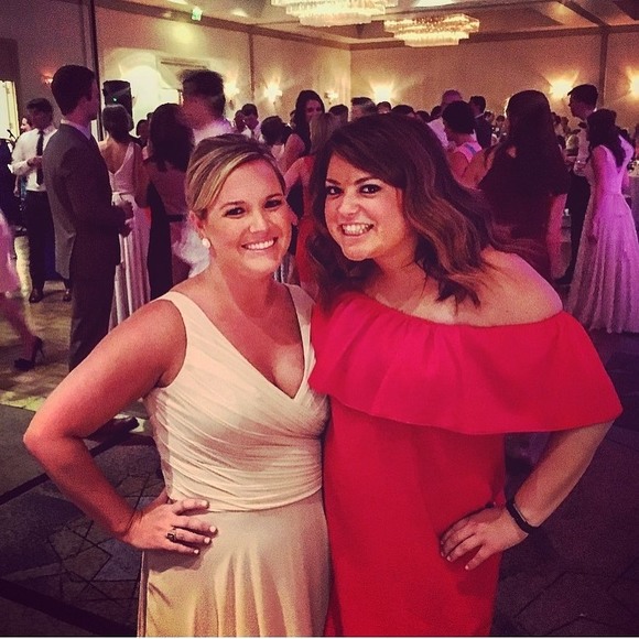 Meet your Posher, Caroline - Picture 1 of 1